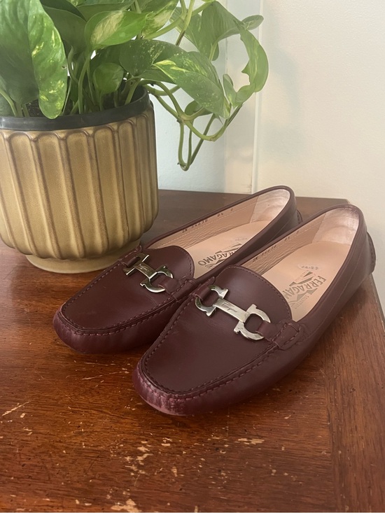 Salvatore Ferragamo Shoes - Salvatore Ferragamo Burgundy Leather "Saba" Gancini Loafers 8.5